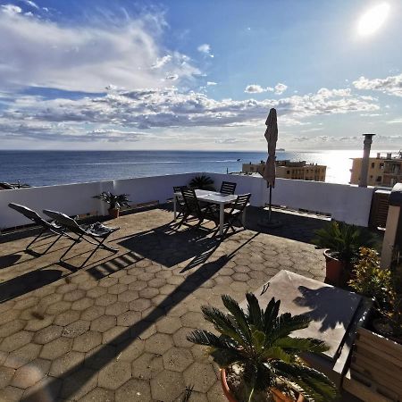 Blue Nest Apartment Genoa Bagian luar foto