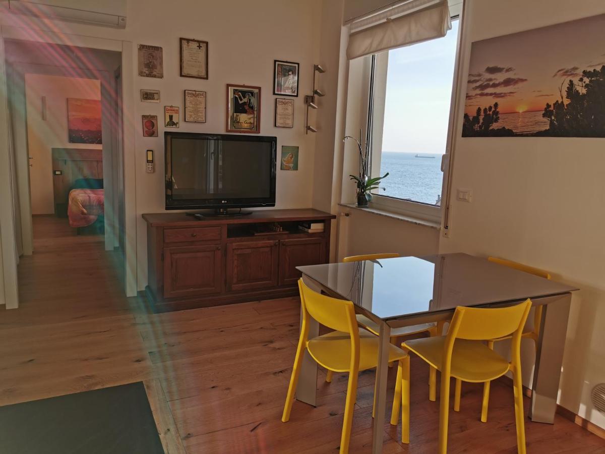 Blue Nest Apartment Genoa Bagian luar foto