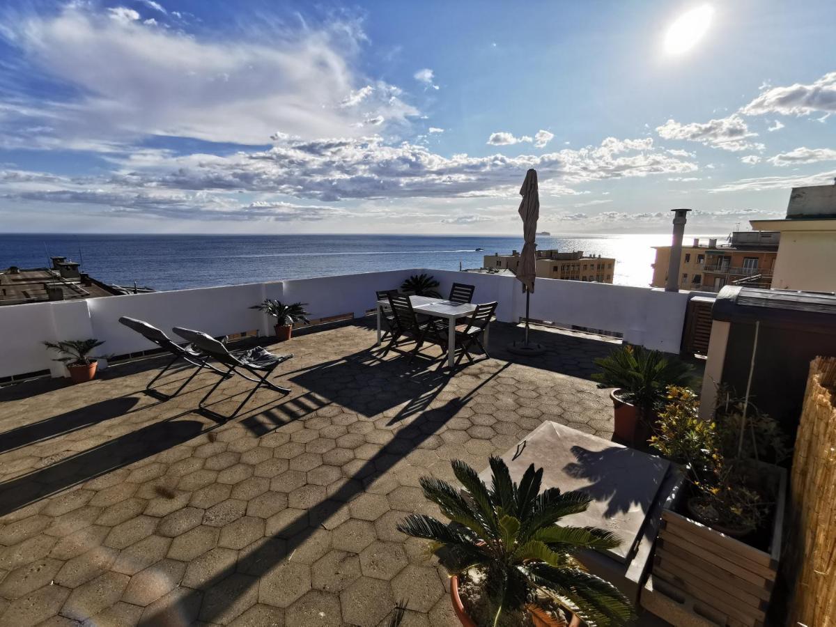 Blue Nest Apartment Genoa Bagian luar foto
