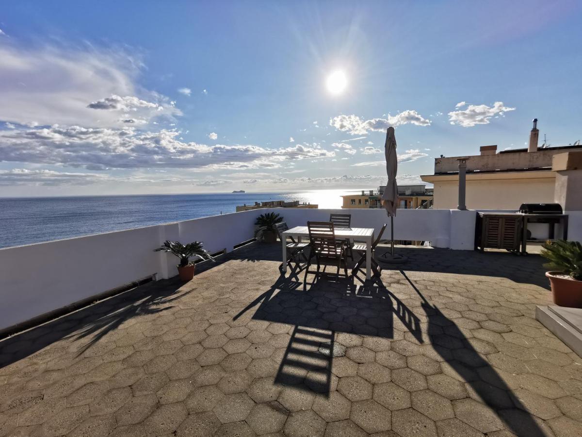 Blue Nest Apartment Genoa Bagian luar foto